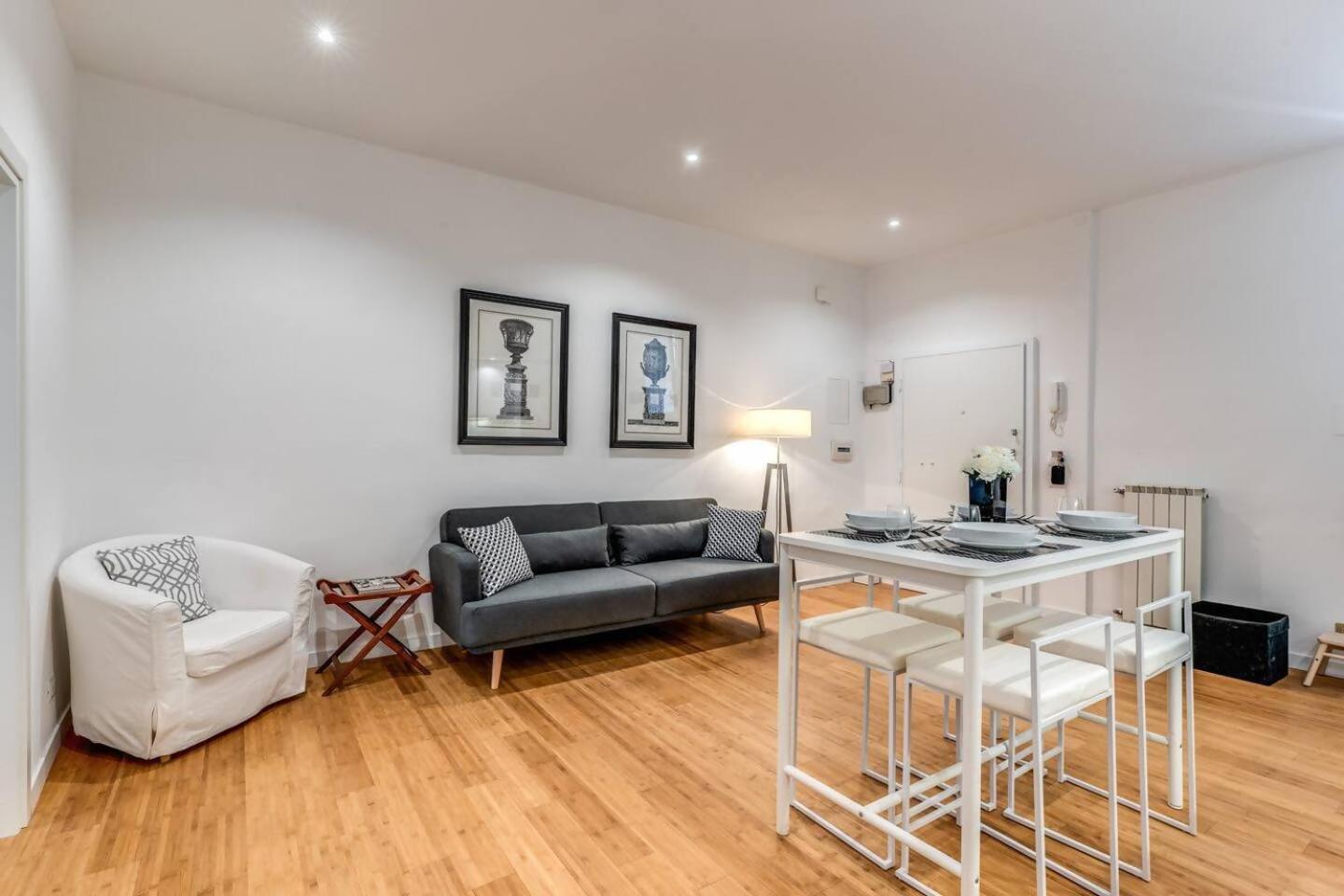 Charming Flat By The Vatican 로마 외부 사진